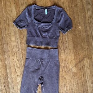 FashionNova Seamless Ribbed Crop Top & High-Waist Legging Set (NovaSport)